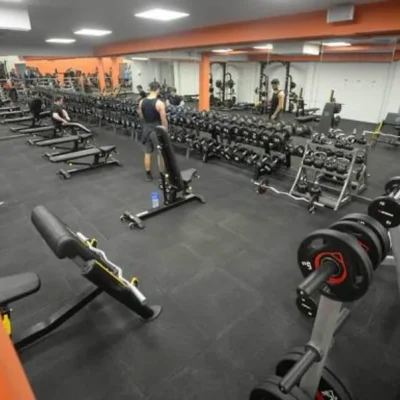 Meet the team 3 29-0-841-0-8318-10000-512